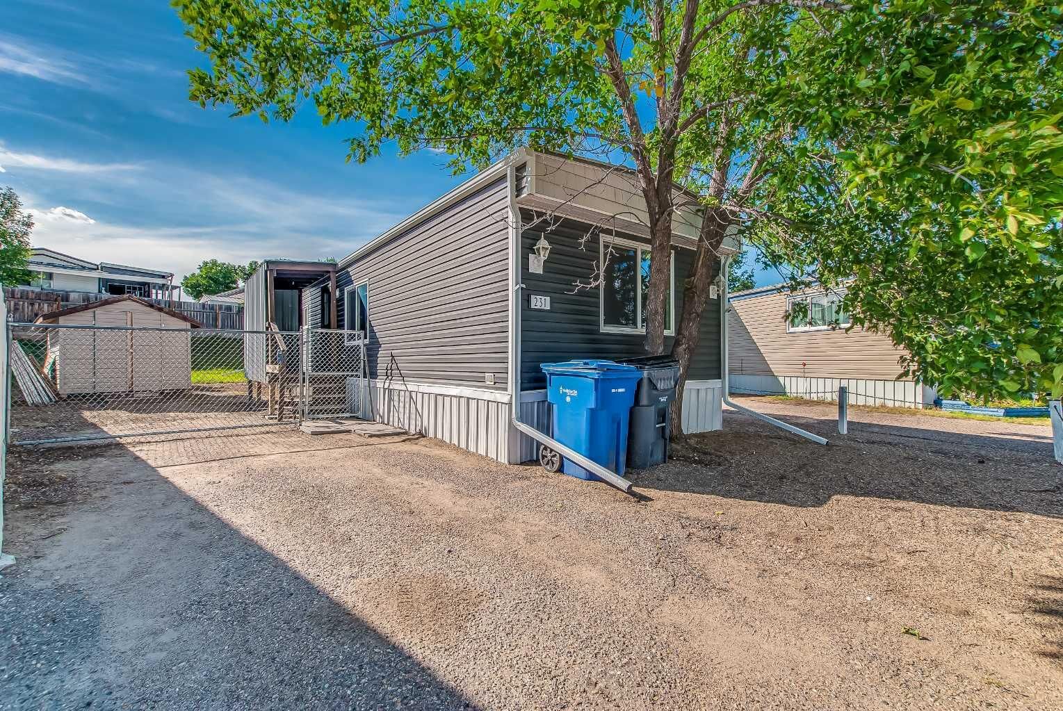 Property Photo:  231 Fairchild Street SW  AB T1A 7Z6 
