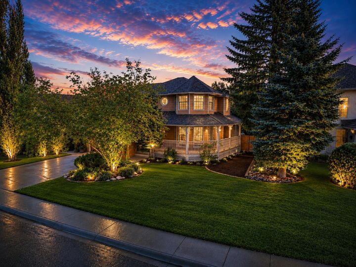 Property Photo:  70 Sunset Way SE  AB T2X 3C1 