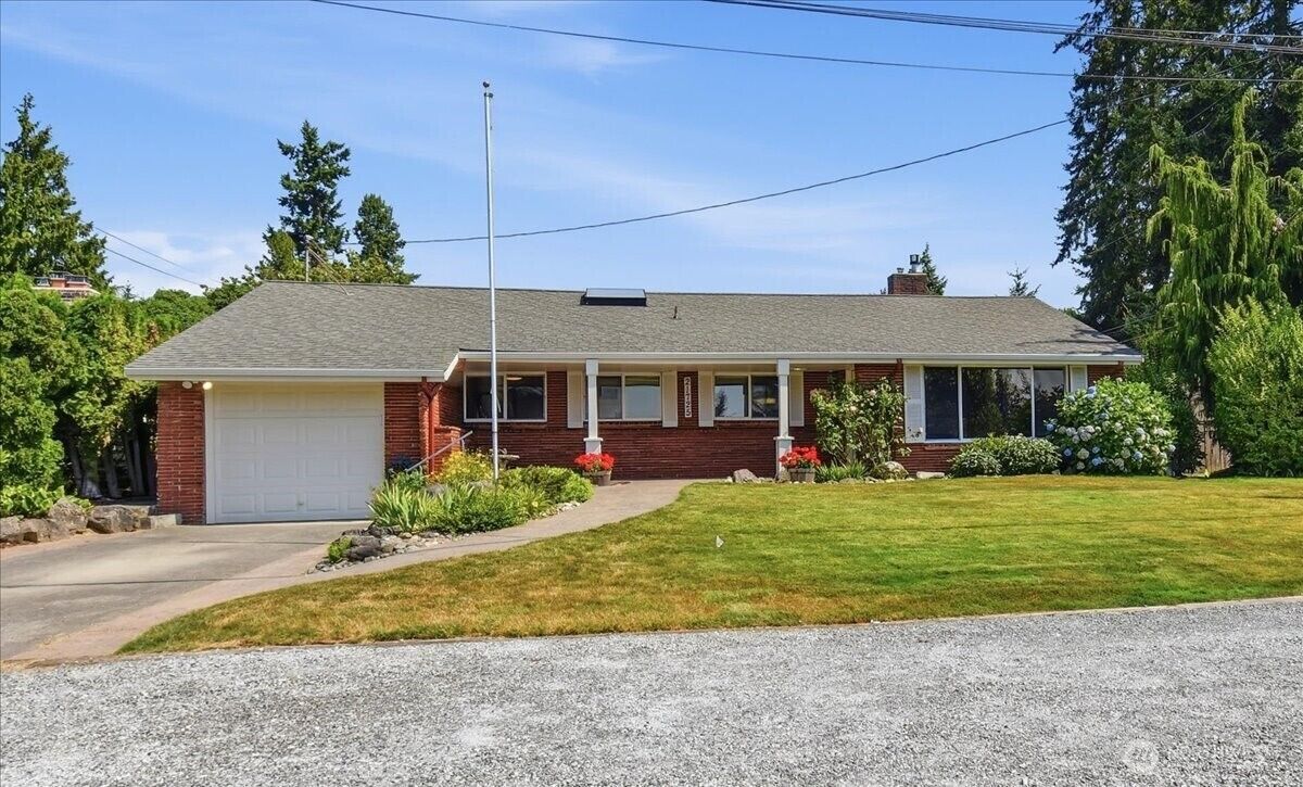 Property Photo: 21725 85th Place W WA 98026