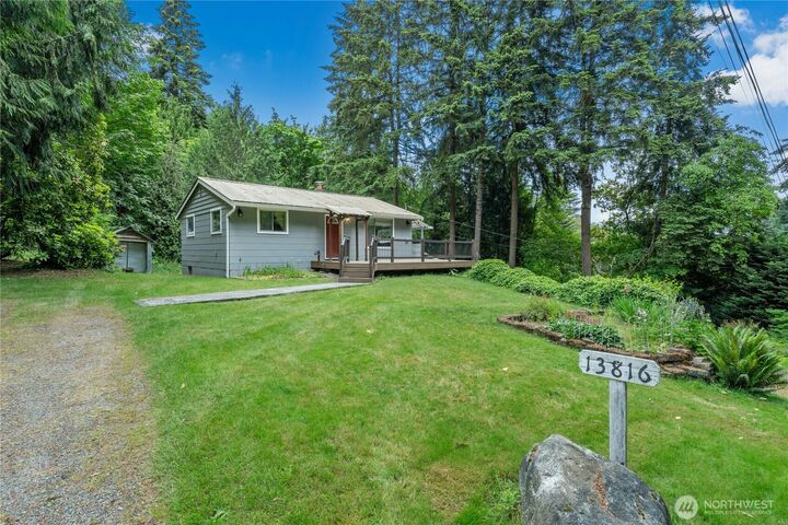Property Photo:  13816 NE 137th Street  WA 98034 