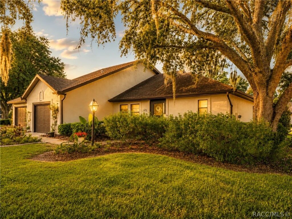 Property Photo: 6487 W Lexington Drive FL 34429