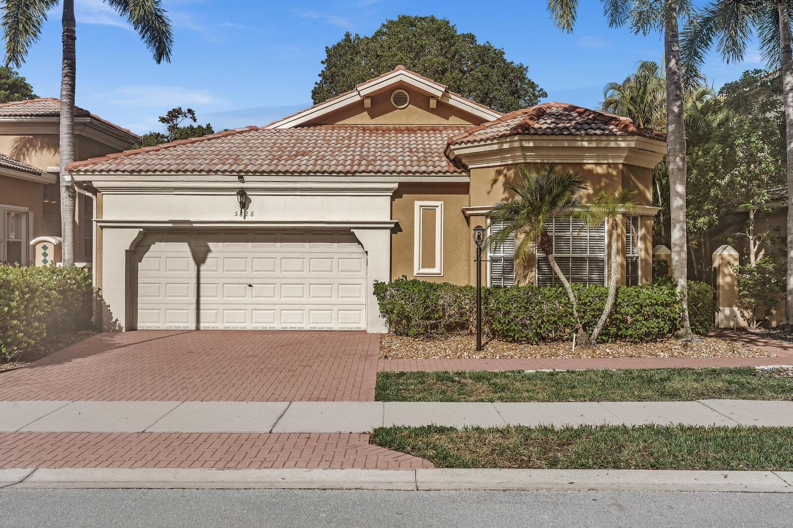 Property Photo:  5828 NW 121st Avenue  FL 33076 