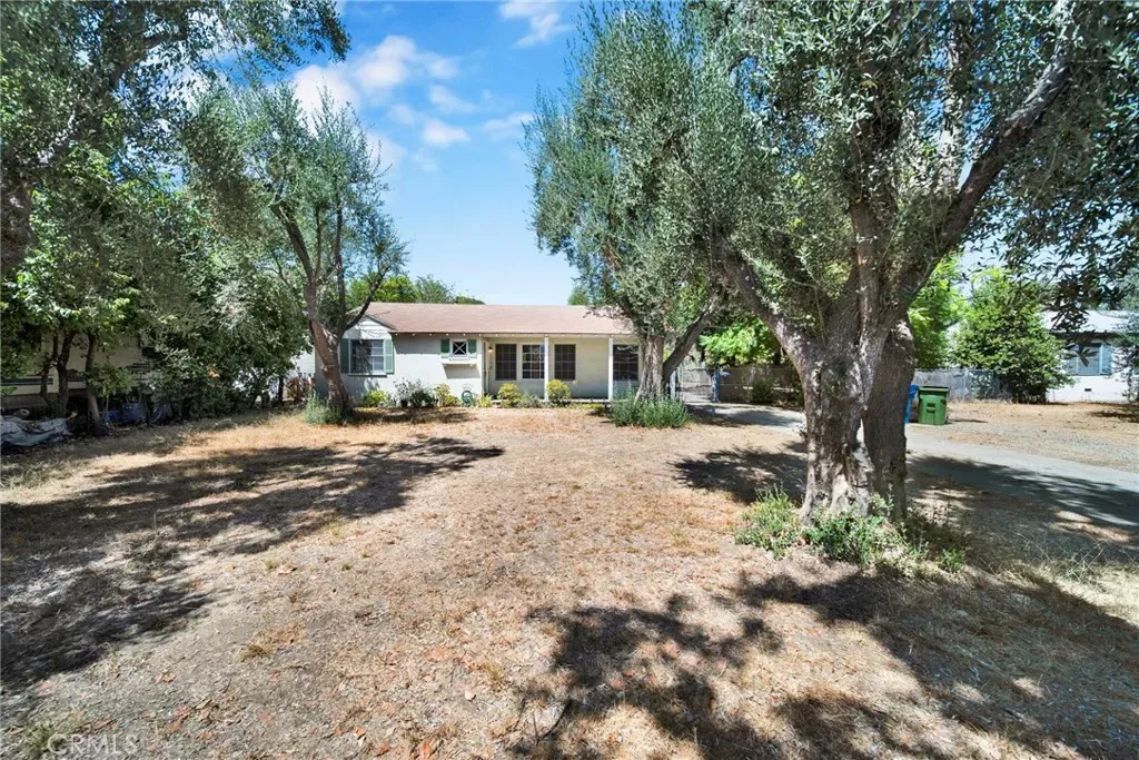 Property Photo:  15523 Valerio Street  CA 91406 