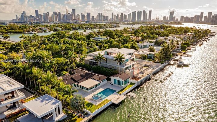 Property Photo:  205 N Hibiscus Dr  FL 33139 