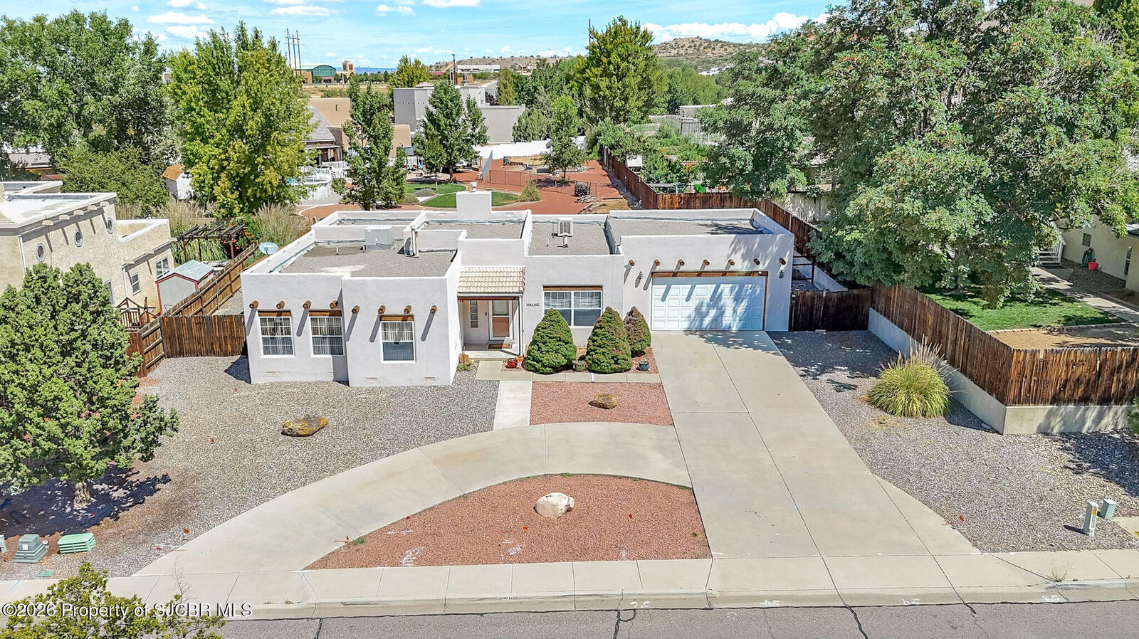 Property Photo: 610 Sunrise Parkway NM 87401
