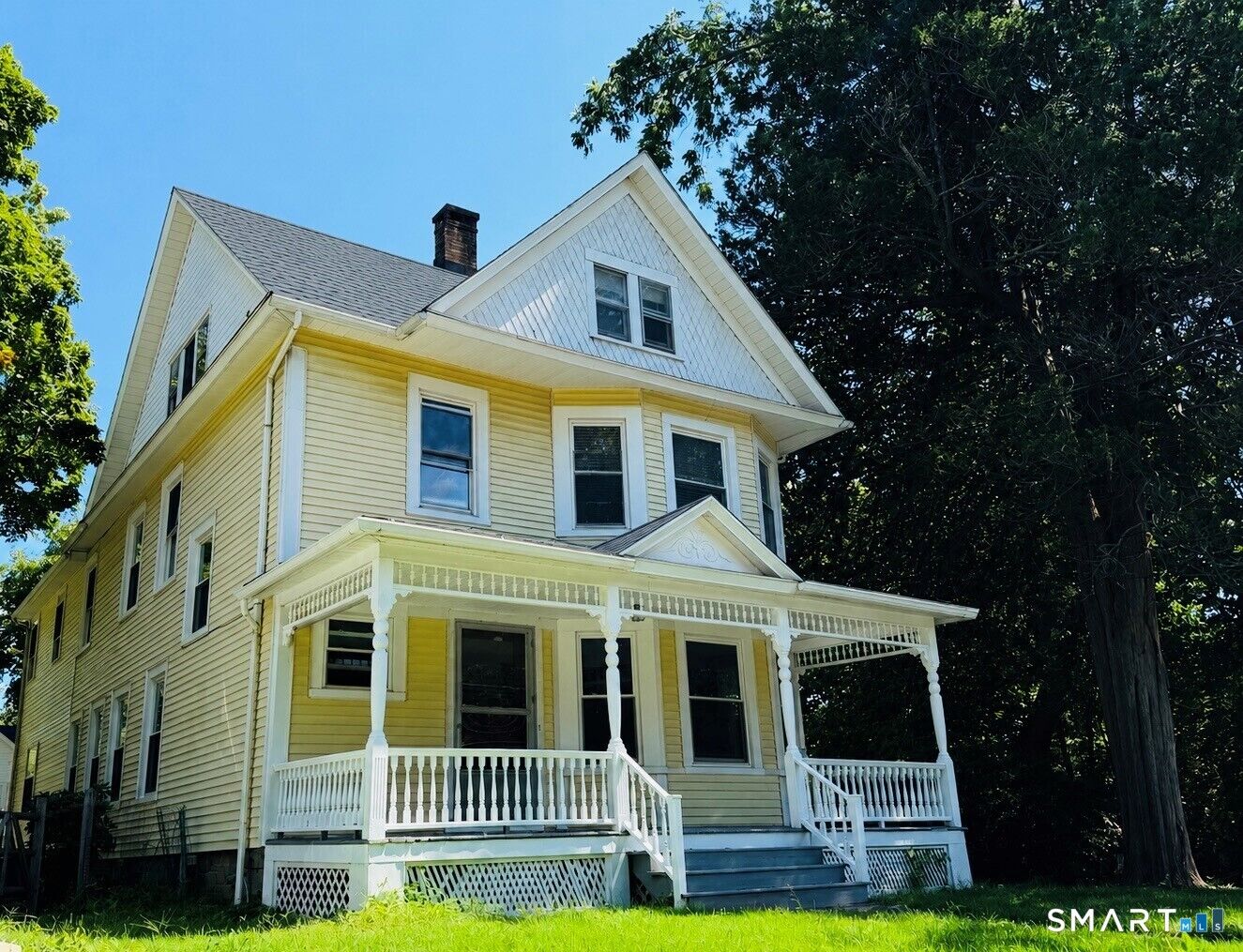 Property Photo:  1908 Stratfield Road  CT 06825 