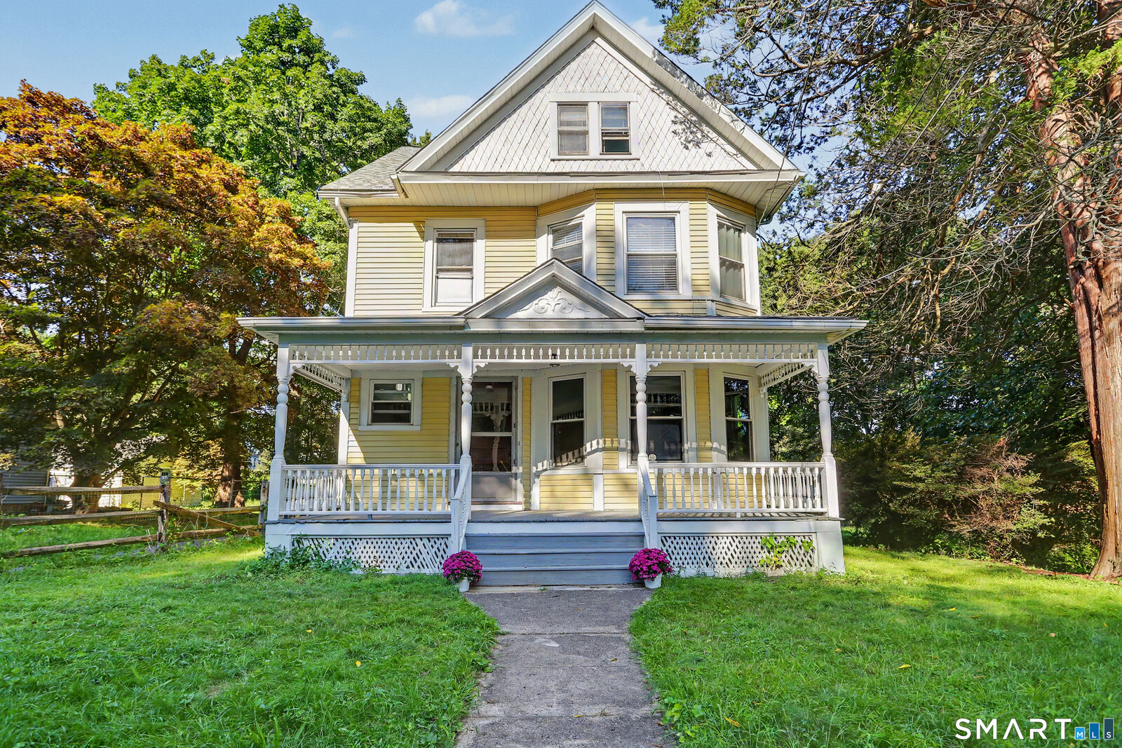 Property Photo: 1908 Stratfield Road CT 06825