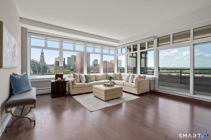 Property Photo:  235 East River Drive 904&Amp5  CT 06108 