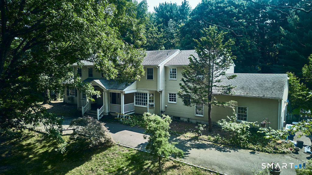 Property Photo:  4 Surrey Lane  CT 06880 