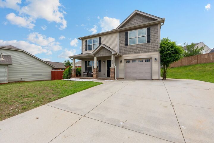 Property Photo:  205 Mariner Court  SC 29650 