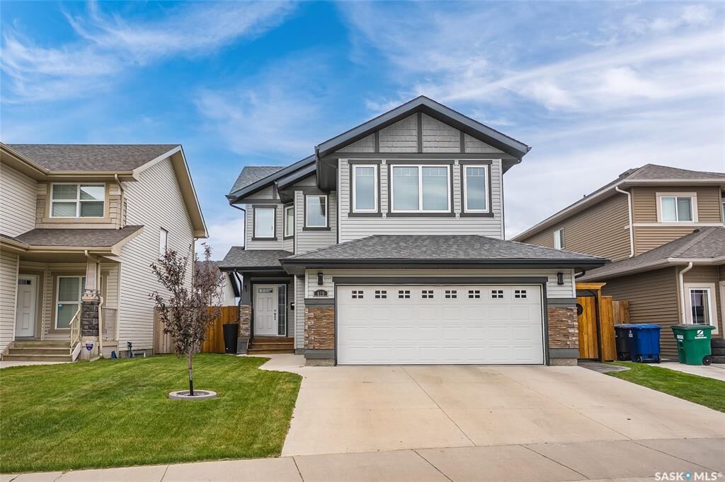 Property Photo:  419 Kensington Boulevard  SK S7L 6N7 