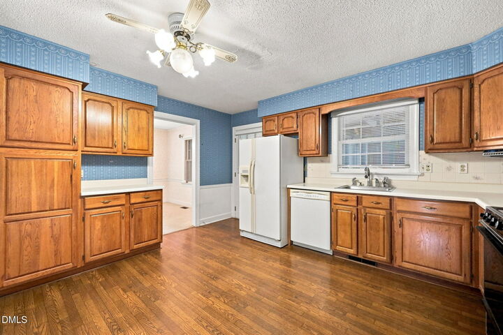 Property Photo: 505 Currituck Drive NC 27609
