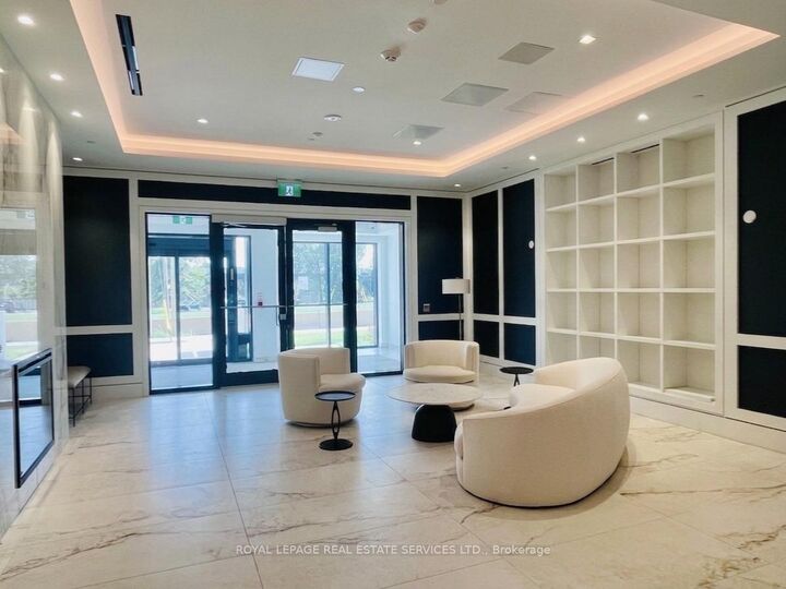 Property Photo:  4010 Eglinton Avenue W 1422  ON M9A 0G5 