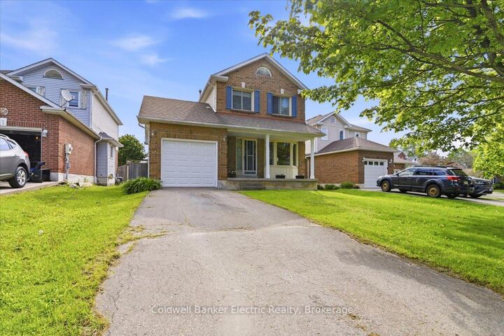 Photo de la propriété:  3 Walbridge Court  ON L1C 4B7 