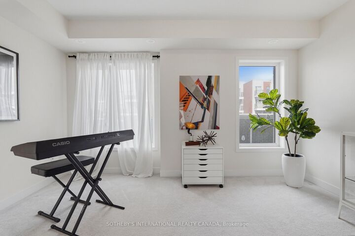 Property Photo: 60 William Duncan Road ON M3K 0C5