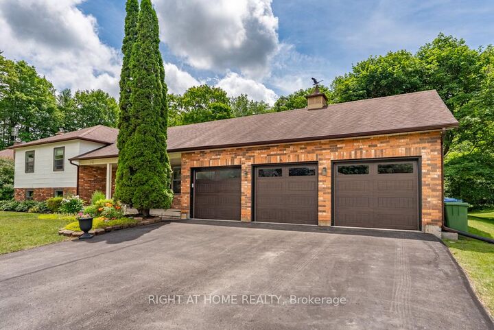 16 Snowberry Court — photo 1