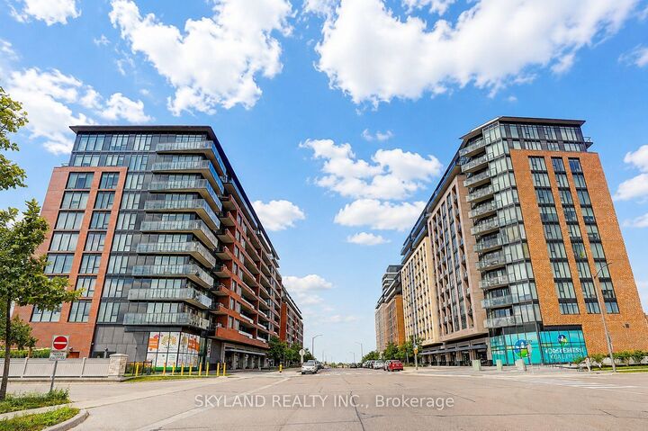 Property Photo: 100 Eagle Rock Way Th102 ON L6A 5B9