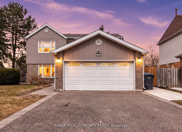 22 Madelaine Crescent — photo 1