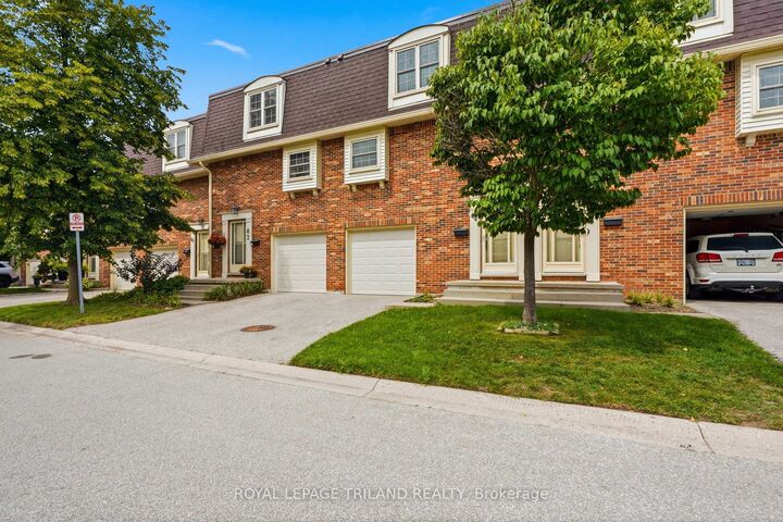 900 Pond View Road 84 — photo 1