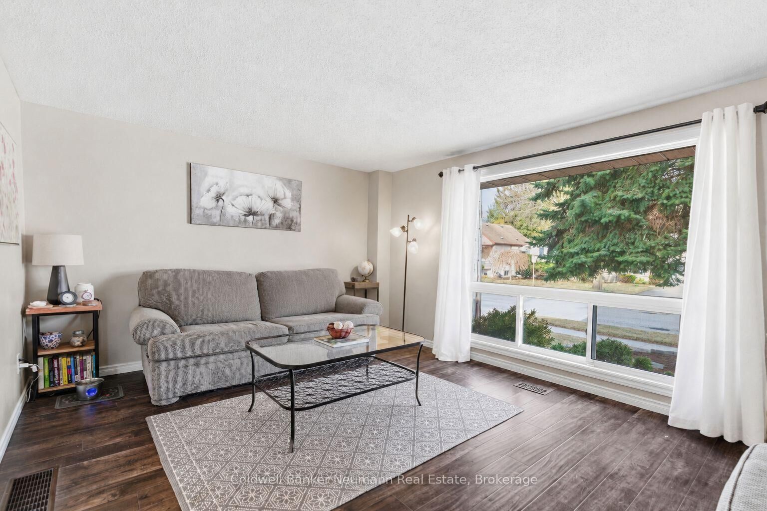 Property Photo:  99 Emma Street  ON N1E 1V1 