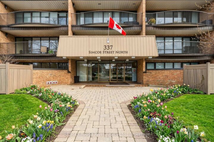Property Photo: 337 Simcoe Street 401 ON L1G 4T2