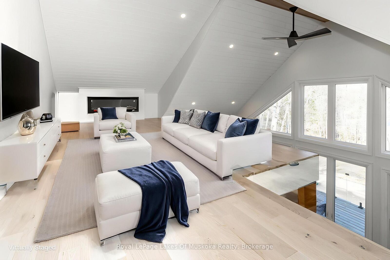 Property Photo: 1361 Rosseau Lake 2 Road ON P0B 1M0