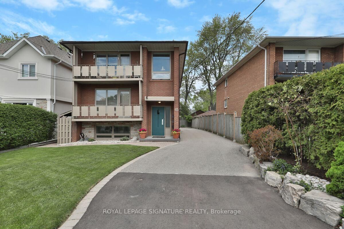 Property Photo:  65 Mississauga Road 2  ON L5H 2H9 