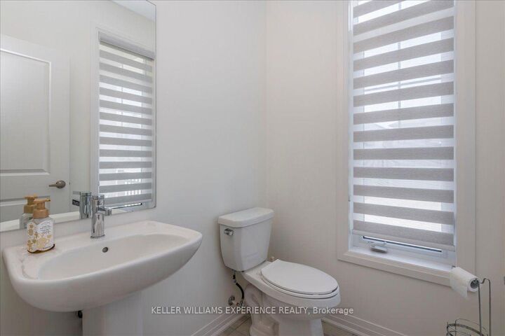 2 Sagewood Avenue — photo 1
