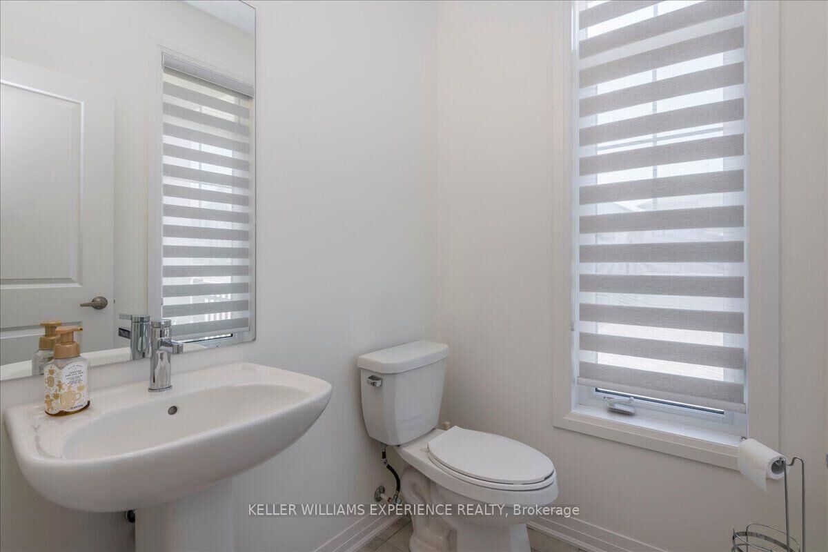 Property Photo:  2 Sagewood Avenue  ON L9J 0L1 