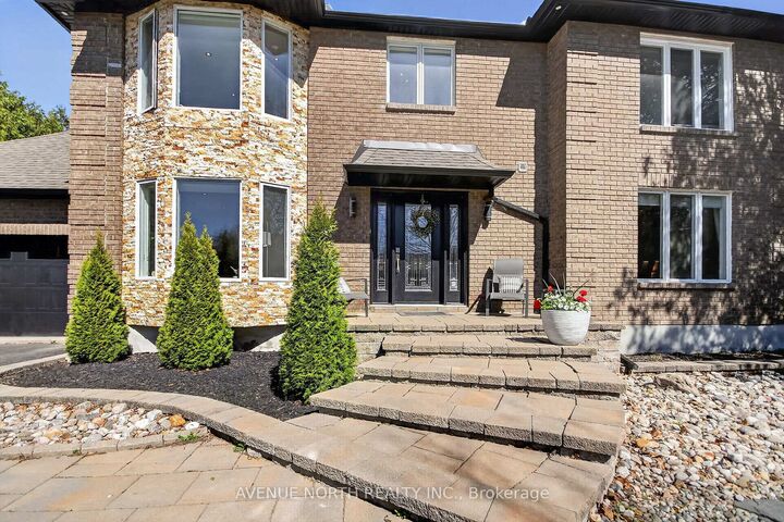 Property Photo: 1317 Cornfield Crescent ON K4P 1B5