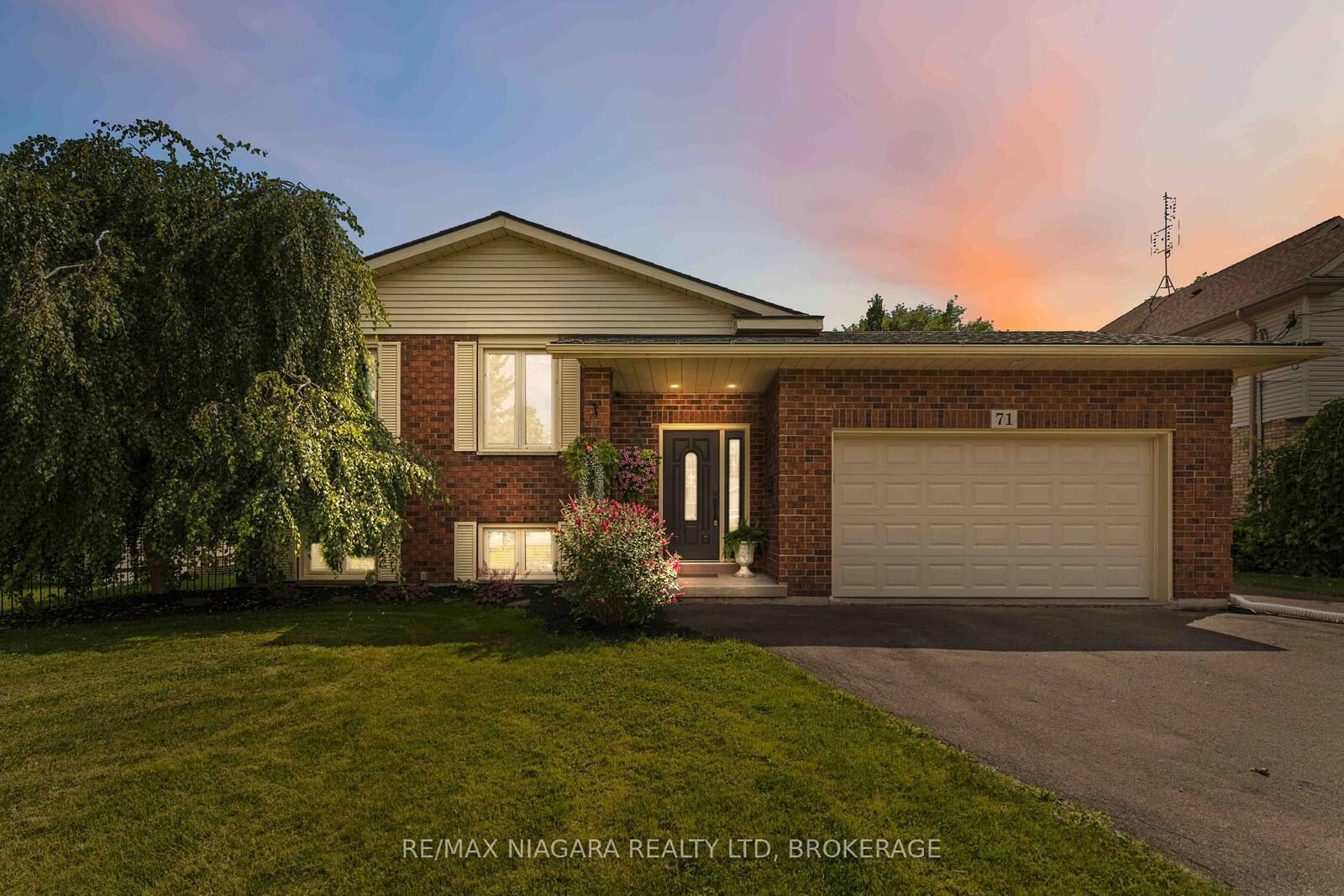 Property Photo: 71 Sumbler Road ON L3C 3P1