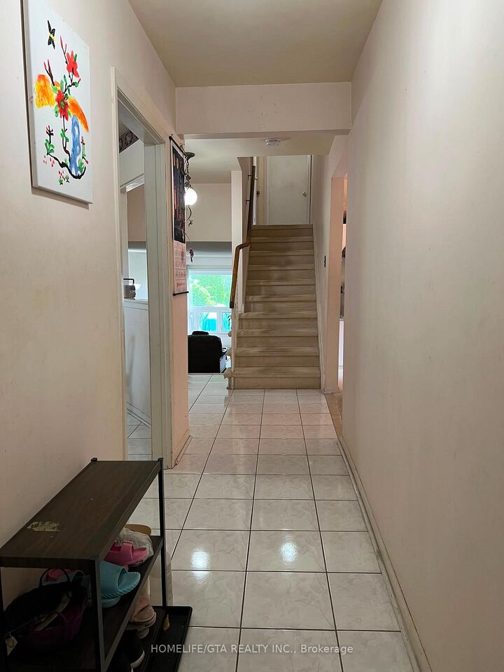 Property Photo: 70 Tanjoe Crescent ON M2M 1P7