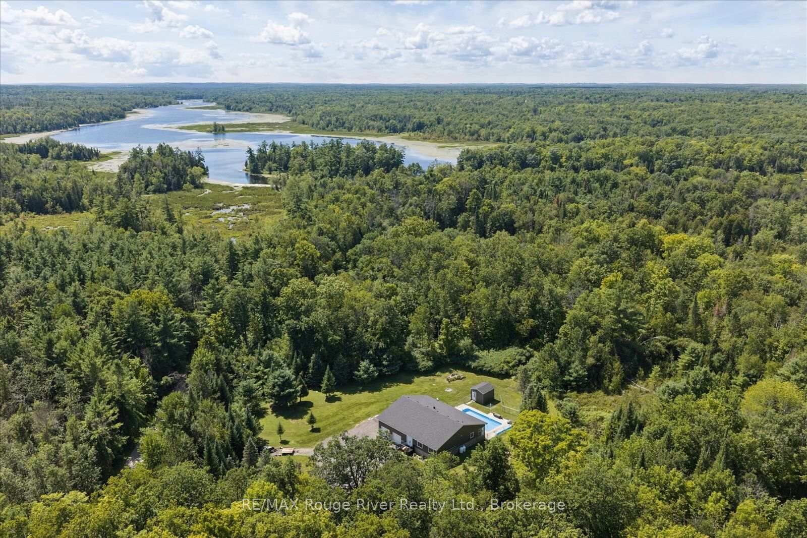 Property Photo: 178 Roma Lane ON K0K 2M0