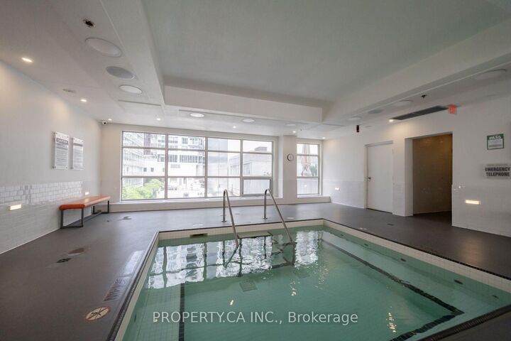 Property Photo:  350 Wellington Street W 401  ON M5V 3W9 