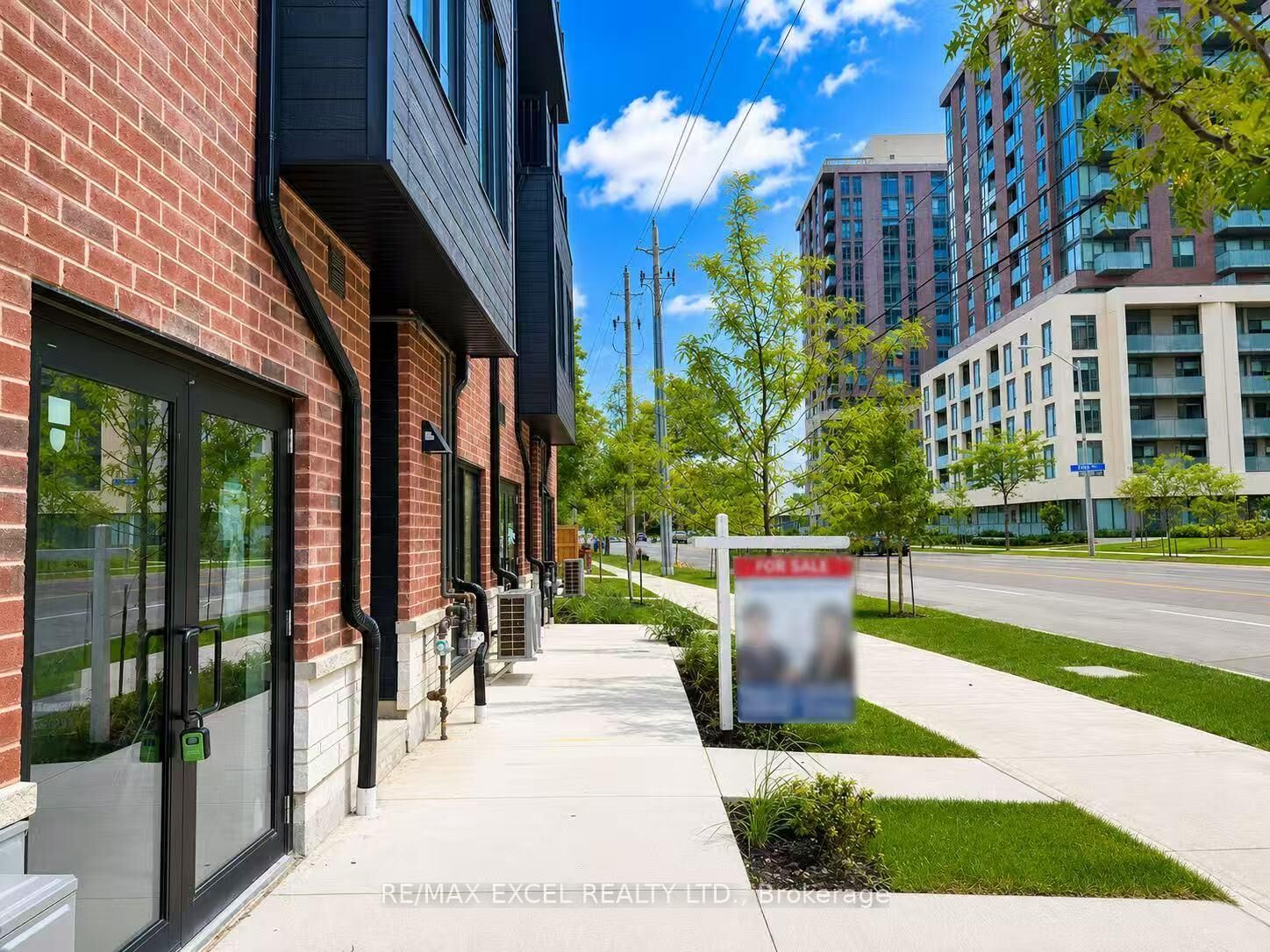 Property Photo: 3069 Pharmacy Avenue 10 ON M1W 2H1