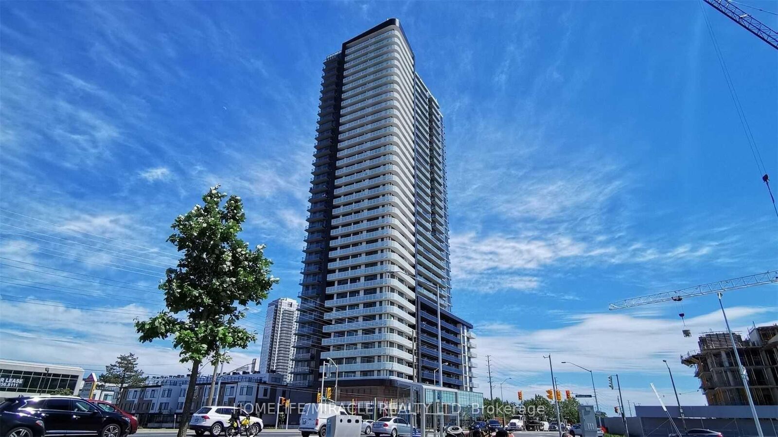 Property Photo:  7895 Jane Street 2914  ON L4K 2M7 