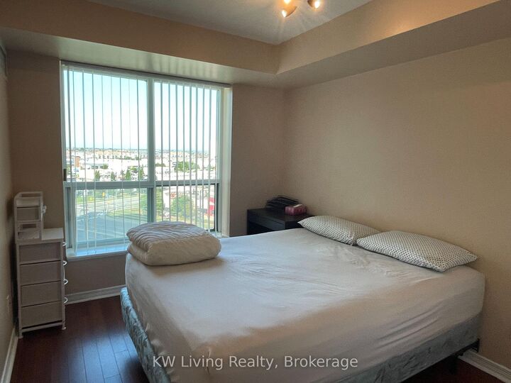 Property Photo:  4889 Kimbermount Avenue 908 Room2  ON L5M 7R9 