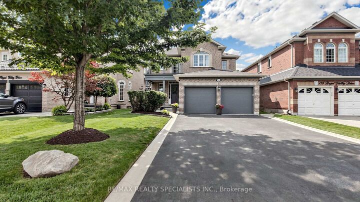 176 Royal Valley Drive — photo 1