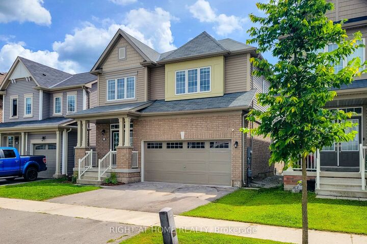 Property Photo: 11 Esther Crescent ON L3B 0E9