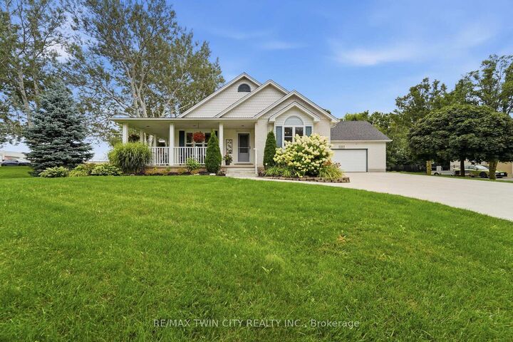 Property Photo: 15 Shephard Place ON N3A 2E4
