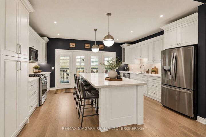 Property Photo: 3 Delicious Court ON L2V 0B8