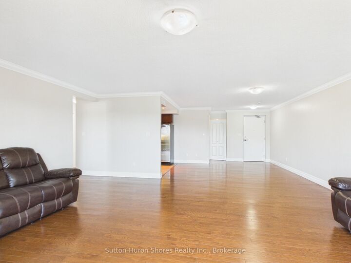 Property Photo: 221 Adelaide Street 402 ON N0H 2L0