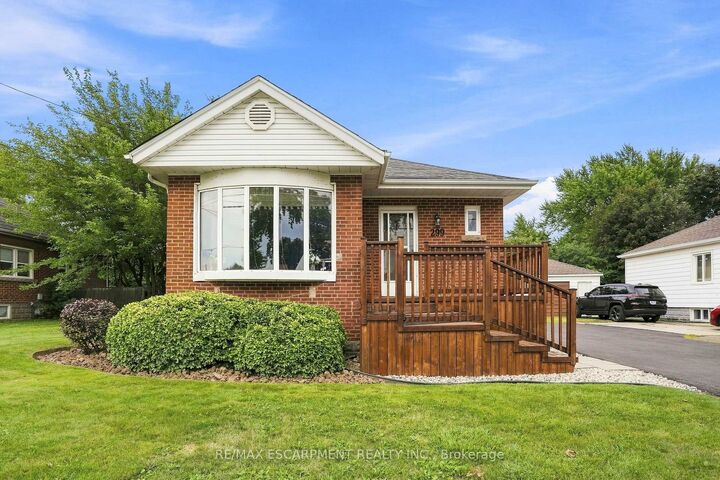 Property Photo: 299 West 5th Street ON L9C 3P2