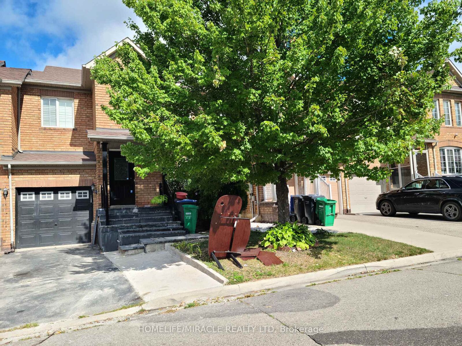 Property Photo:  7 Thunderbird Trail  ON L6R 2T4 
