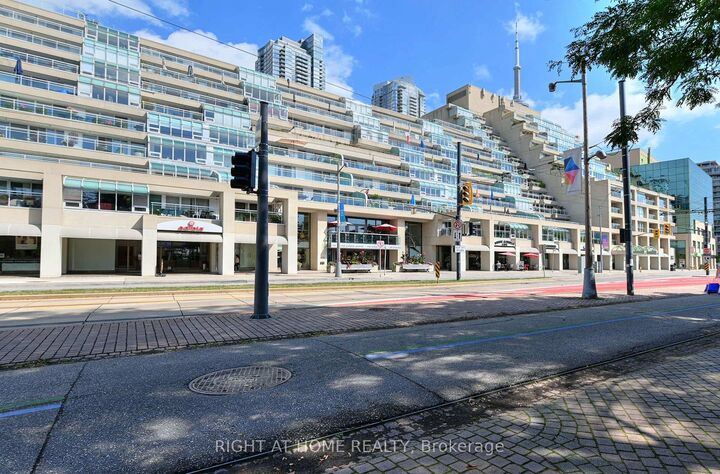 460 Queens Quay W 202E — photo 1