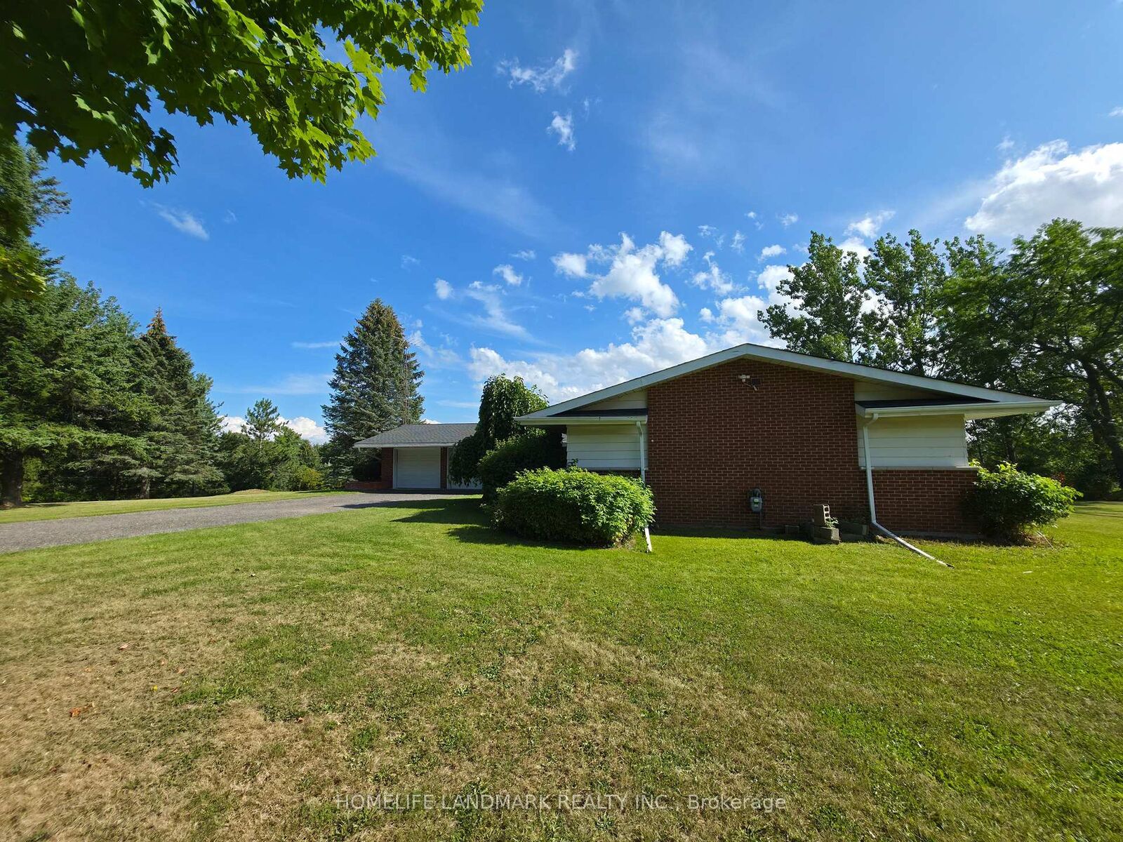 Property Photo: 1098 15th Side Road ON L0G 1T0
