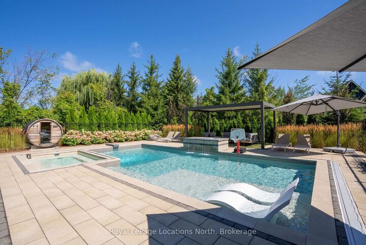 Property Photo:  109 Hemlock Court W  ON L9Y 0T3 