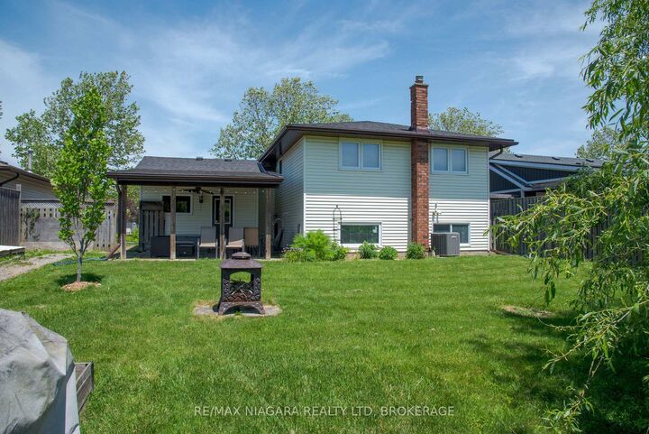 Property Photo: 2439 Coral Avenue ON L0S 1S0