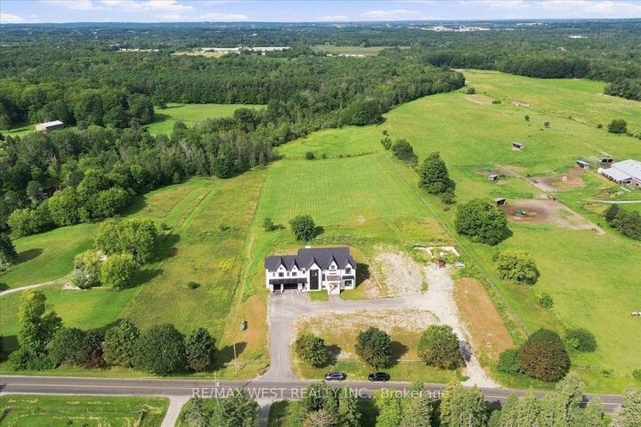 Property Photo: 17050 McCowan Road ON L4A 2A5