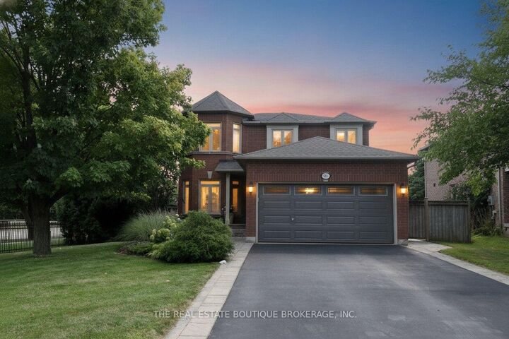 470 Amanda Crescent — photo 1